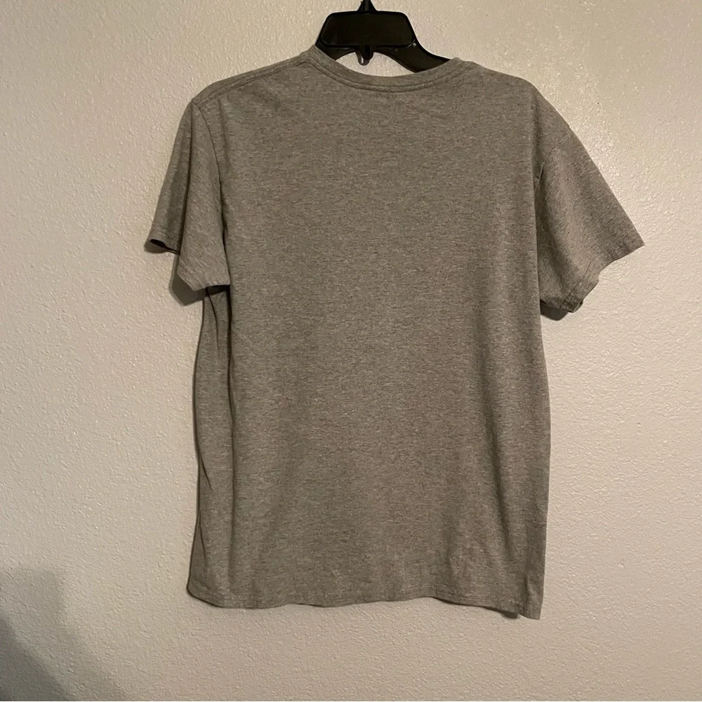Disney Men's Mickey Mouse Graphic Adult T-Shirt
size M - Picture 2 of 3